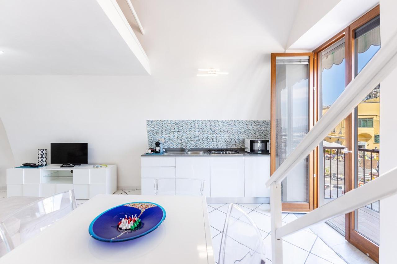 Kisses House - Marina Grande Port Apartment Procida