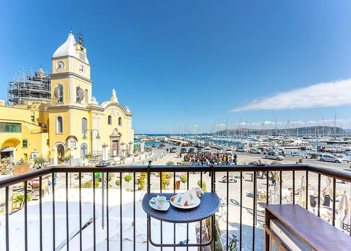 Kisses House - Marina Grande Port