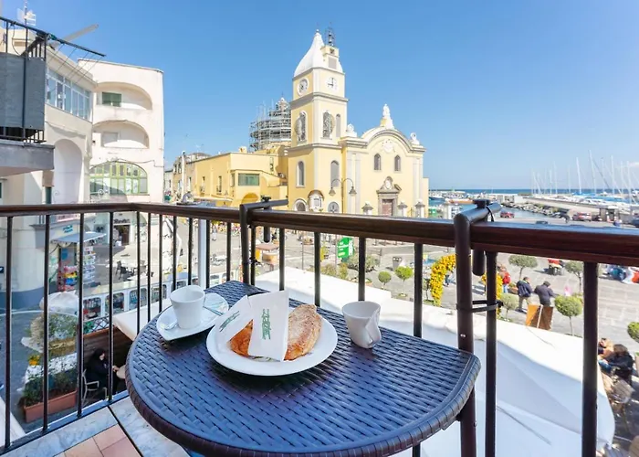 Kisses House - Marina Grande Port